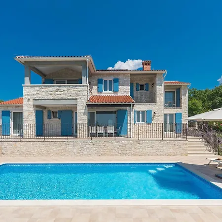 Ferienhaus Romantische Mit Meerblick- Pool Und Jacuzz By Interhome
