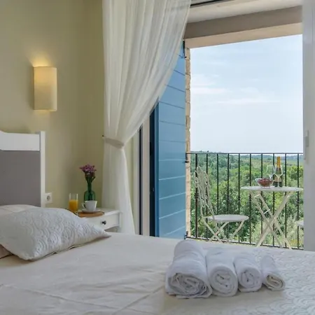 Romantische Mit Meerblick- Pool Und Jacuzz By Interhome *